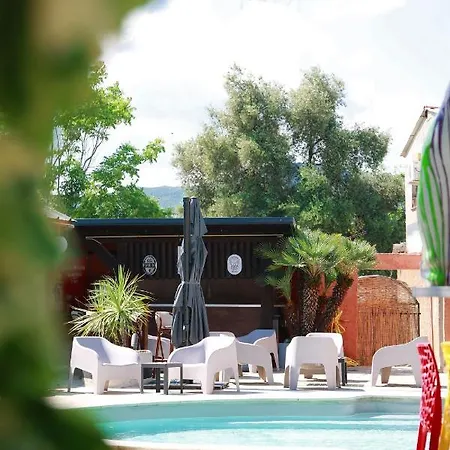 Le Banana's Hotel Aléria