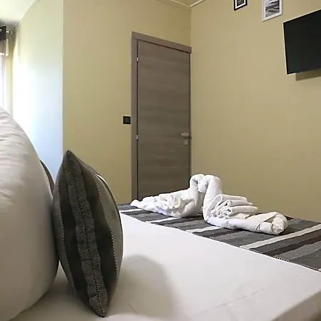 Le Banana's Hotel 3*